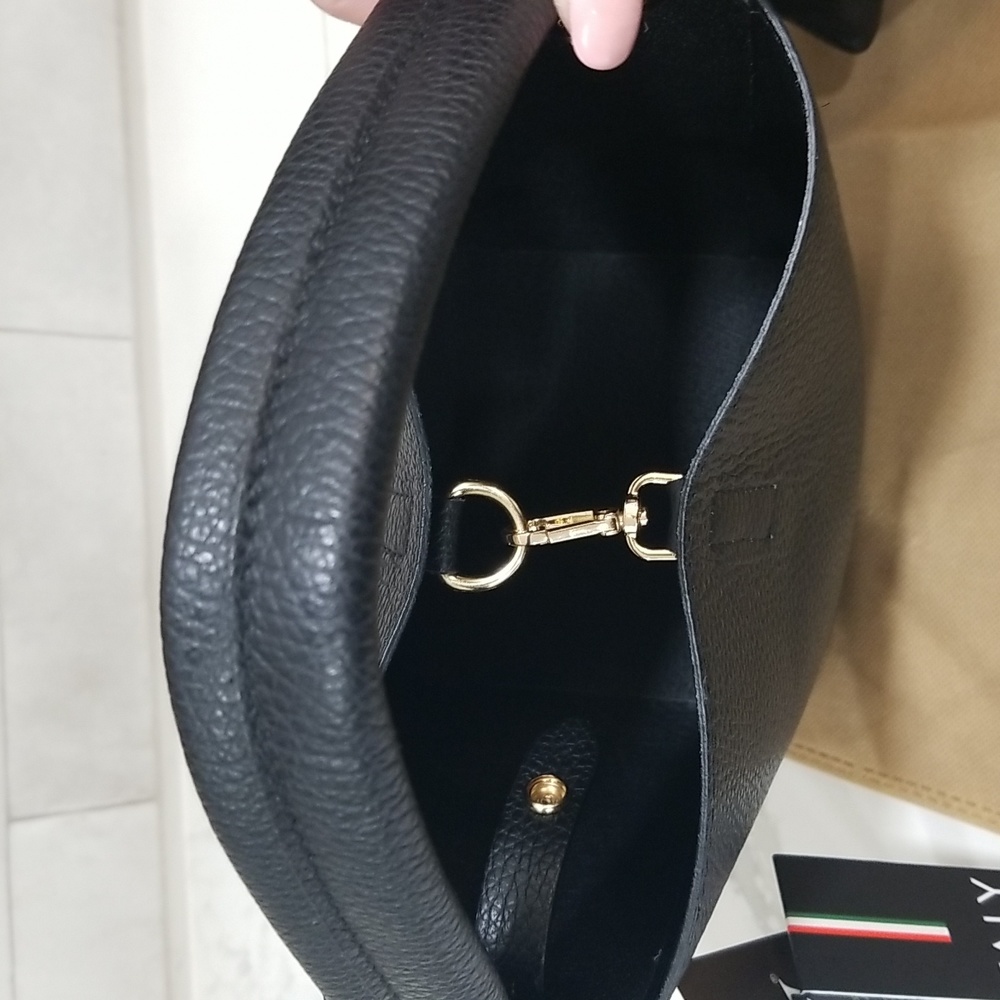 NWT! 🇮🇹 DV Diva’s bucket/Crossbody bag genuine leather - Picture 5 of 10